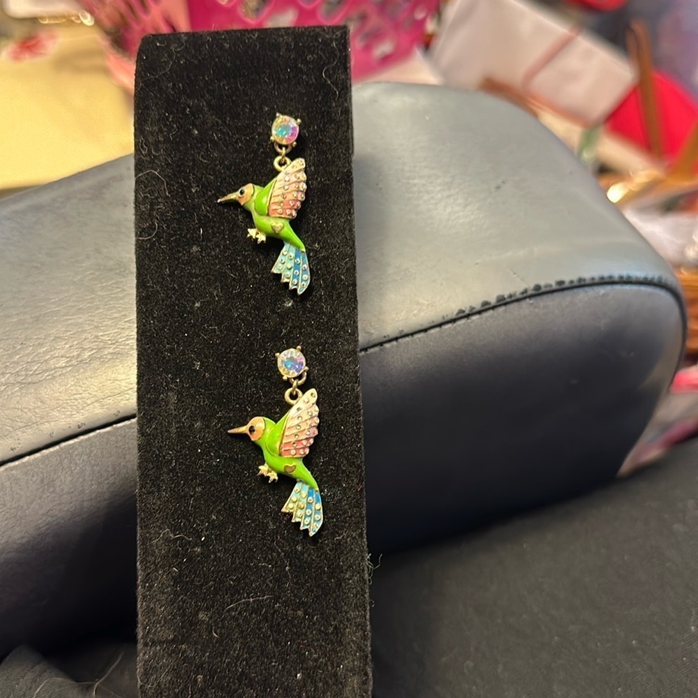 Vintage hummingbird earrings. Pierced. They are adorable with no stones missing.